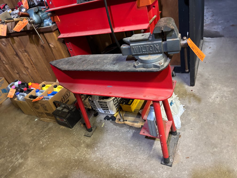 Wilton Bench Vise