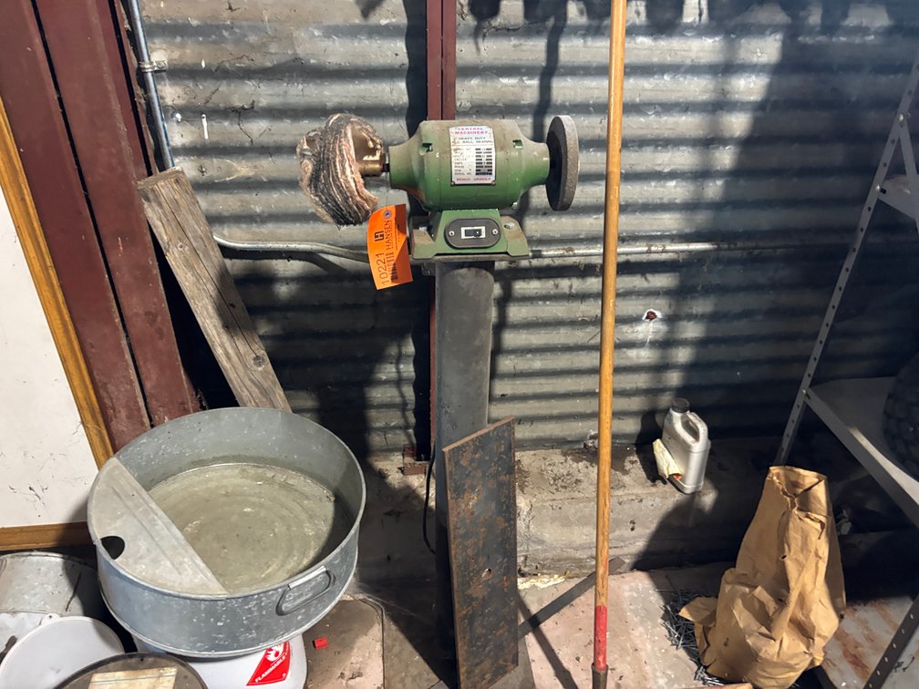 Central Machinery Bench Grinder
