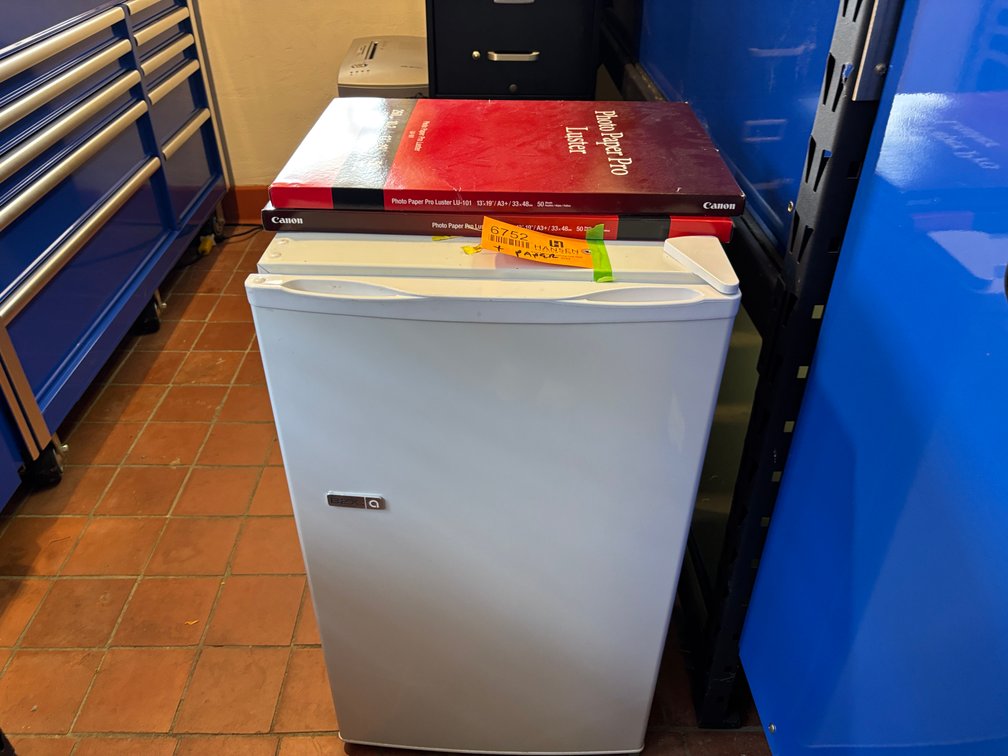 B2X Mini Refrigerator