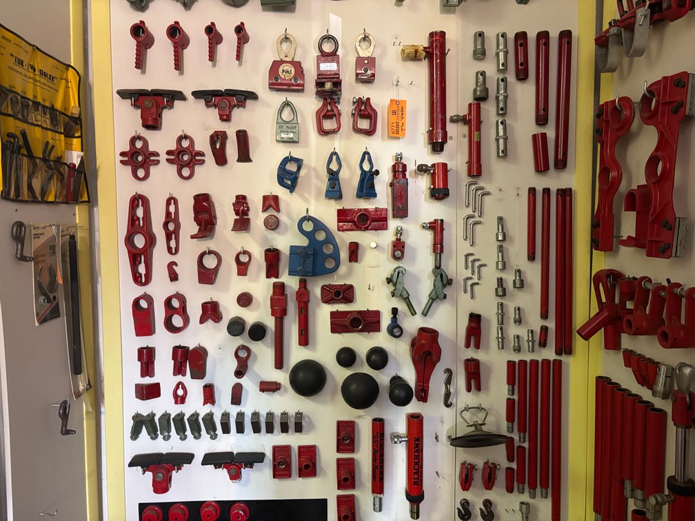 Auto Body Frame Machine Pulling Tools and Clamps