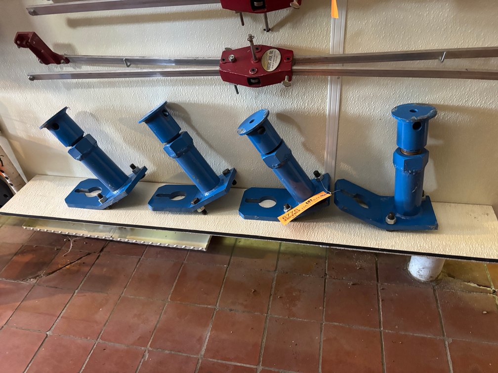 (4) Rear Axle Bearing Puller and Installer