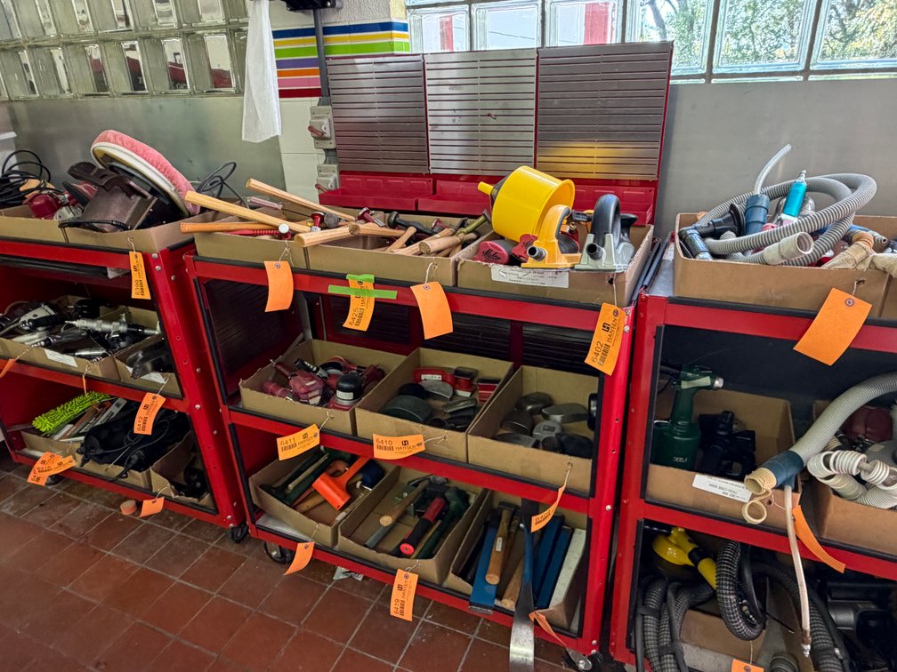 Hutchins Rolling Tool Cart