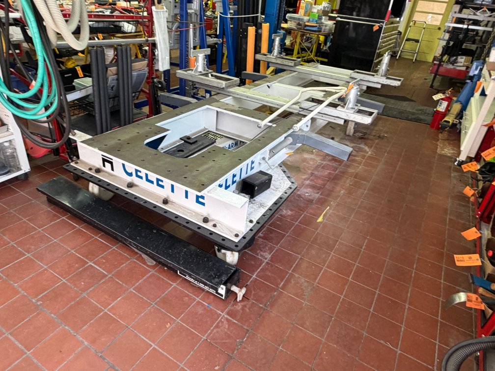 Celette Heavy Duty Frame Straightener