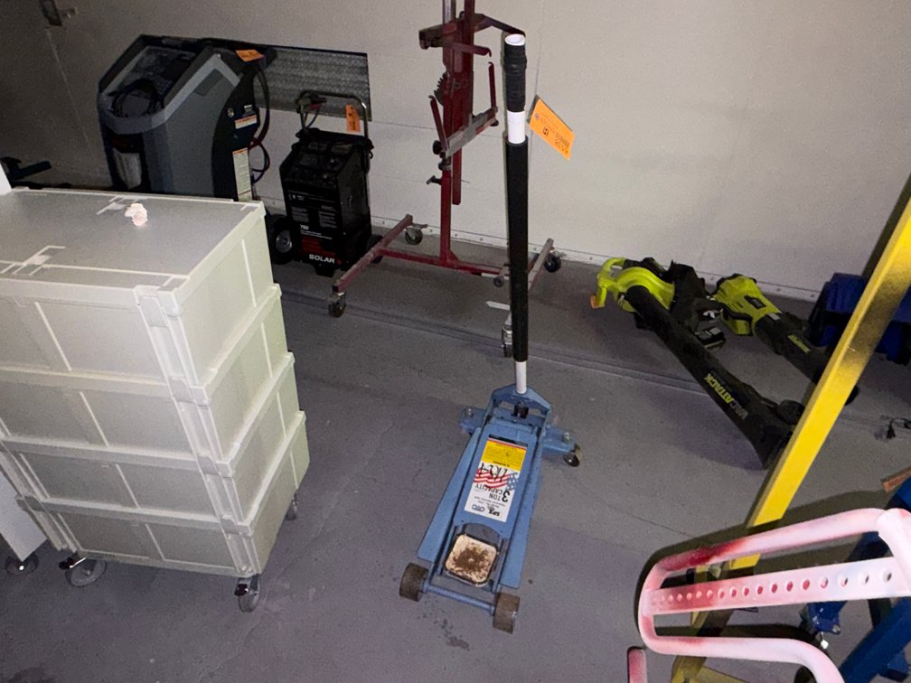 SPX Hydraulic Floor Jack