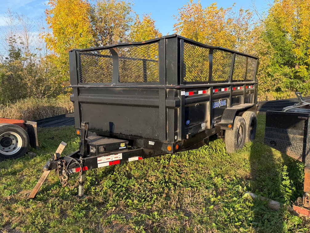 2018 Load Trail Hydraulic Dump Trailer (clean title)