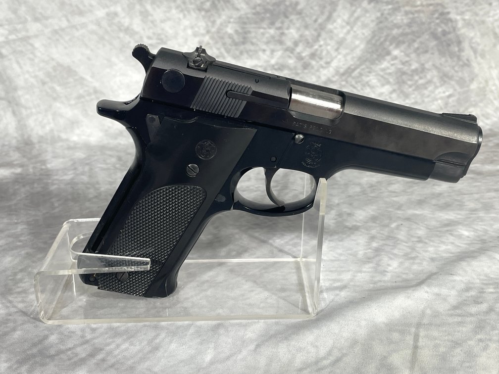 Smith and Wesson Mod 59, 9mm Semi Automatic Pistol, SN: A406513, (Downing, WI)