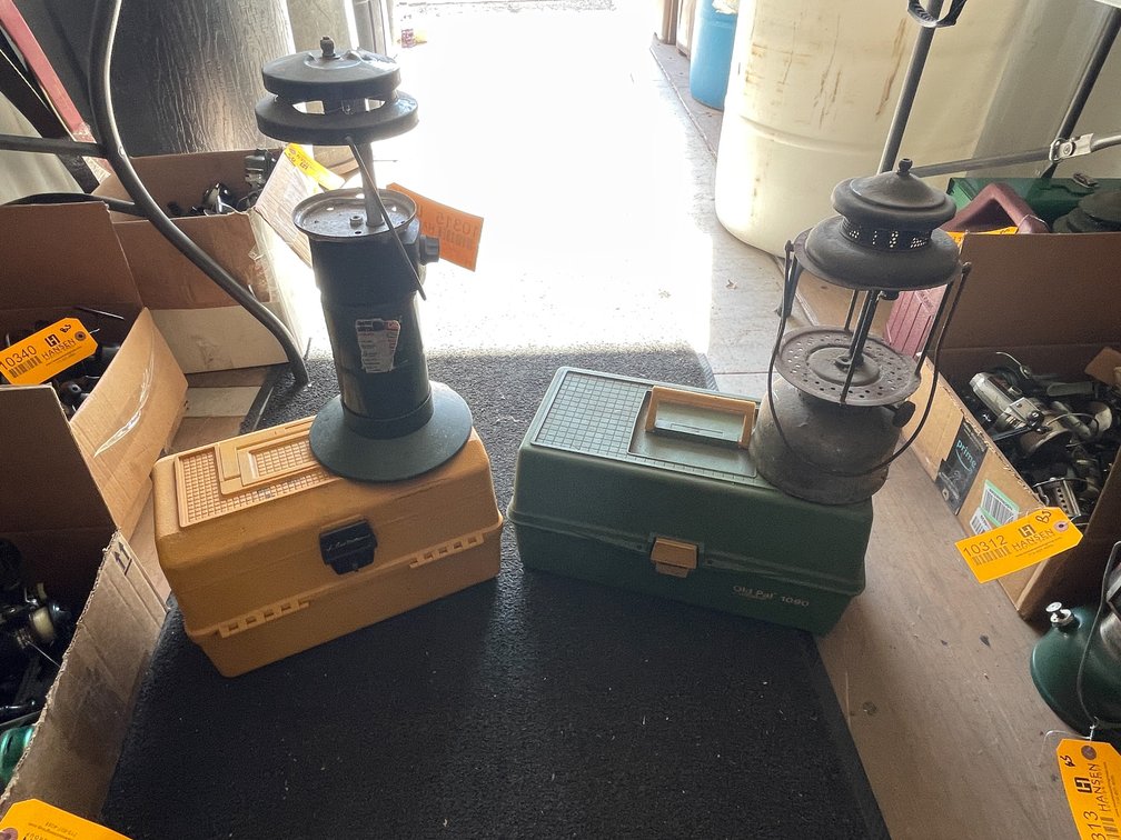 (2) Vintage Coleman lanterns (Neenah, WI)