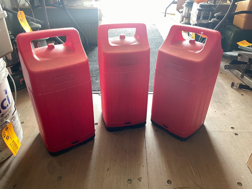 (3) Coleman lanterns (Neenah, WI)