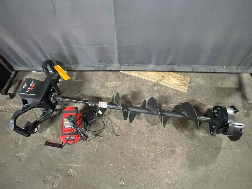 StrikeMaster Ice Auger (Neenah, WI)