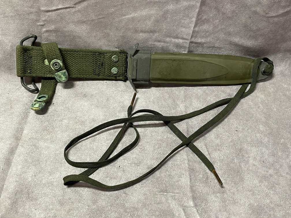 Bayonet Sheath (Neenah, WI)