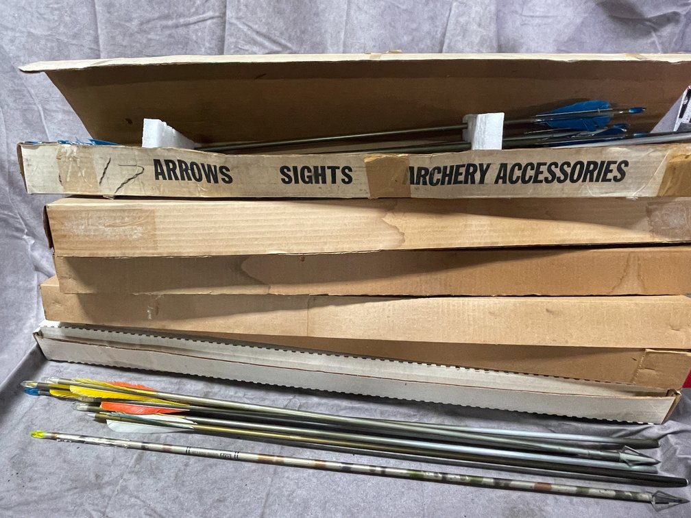Easton XX75 Camo Hunter Aluminum Arrows (Neenah, WI)