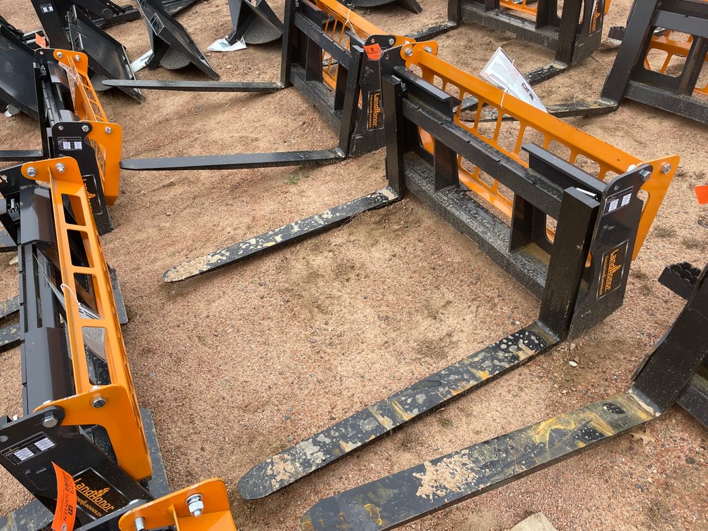 LandHonor Pallet Fork Frame Attachment