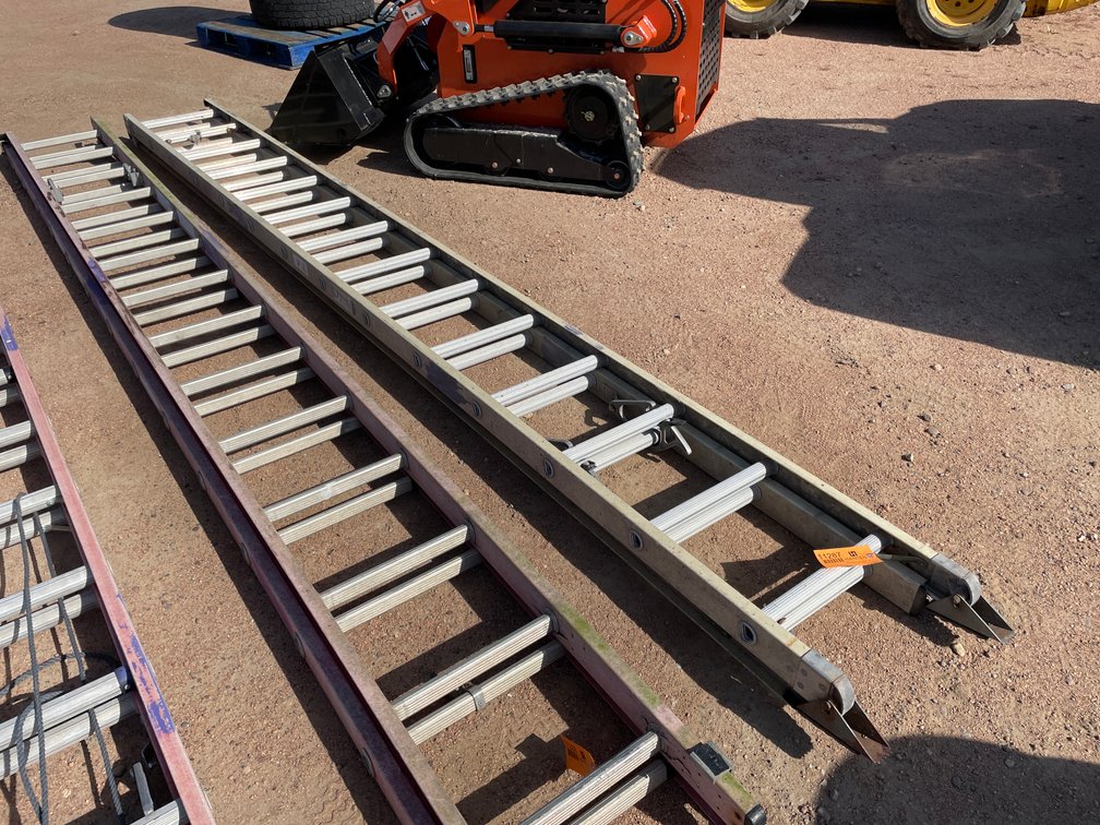 30' Extension Ladder
