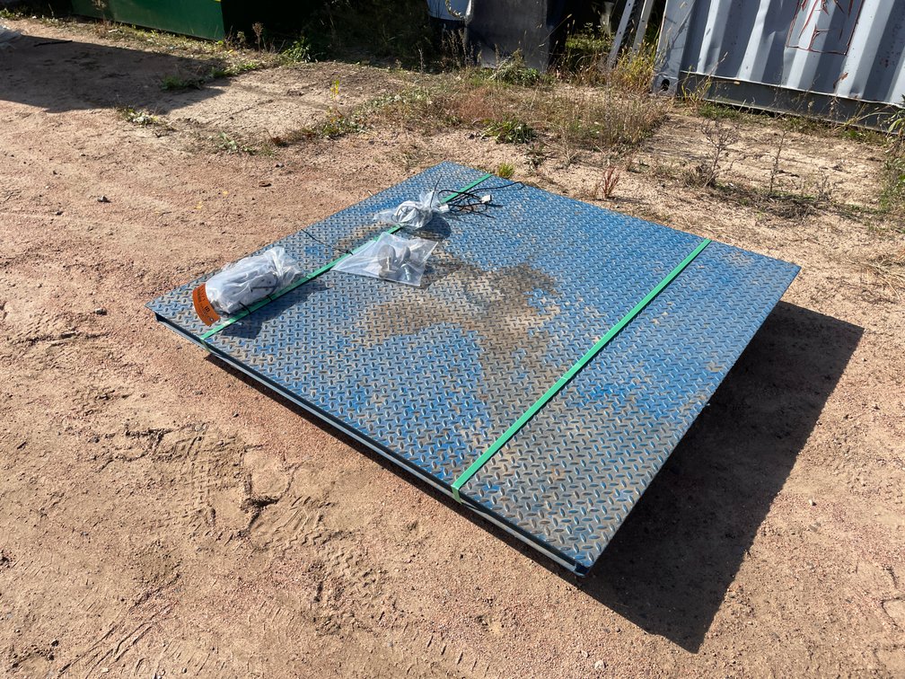 5' x 5' Industrial Scale