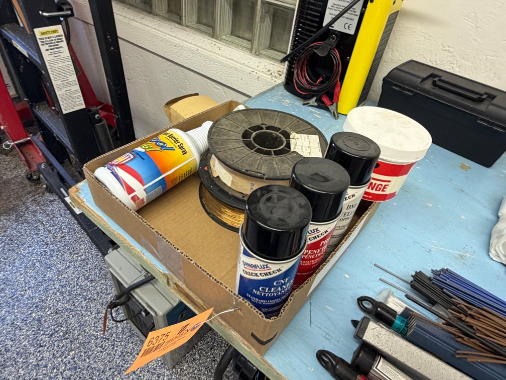 CNF Cleaner, PHF Penetrant, and DNF Developer Sprays and HTP Super Heat Sponge