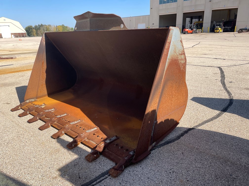 Volvo 3 3/4 Yard Wheel Loader Bucket