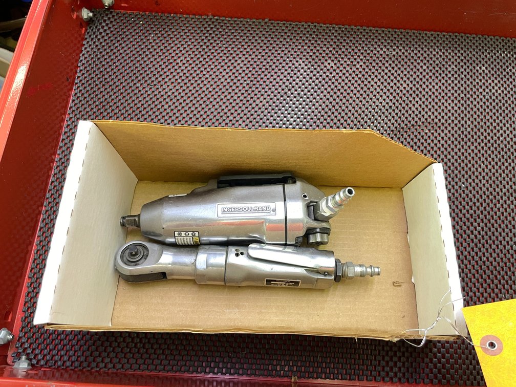 (3) Pneumatic Tools