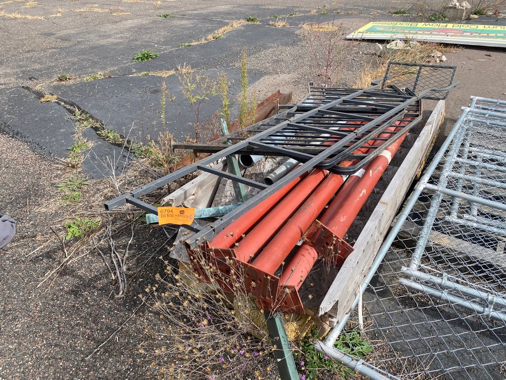 (5) Monoposts With Various Other Metal And Wooden Stairs