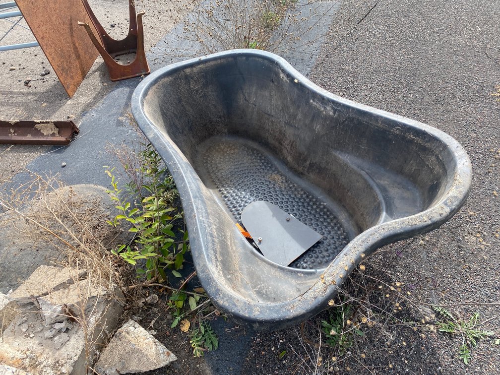 Poly Water Tub