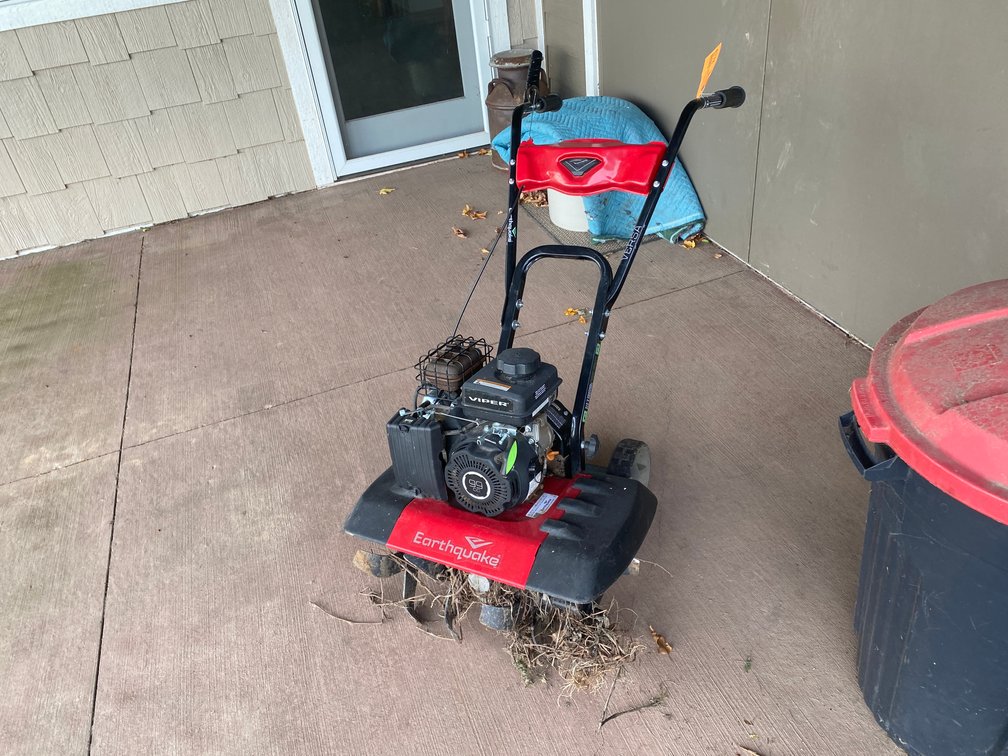 Earthquake Versa Front Tine Rototiller