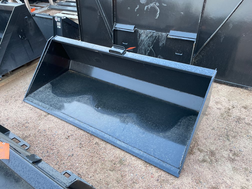 New KC 78" Bucket with Single Blade