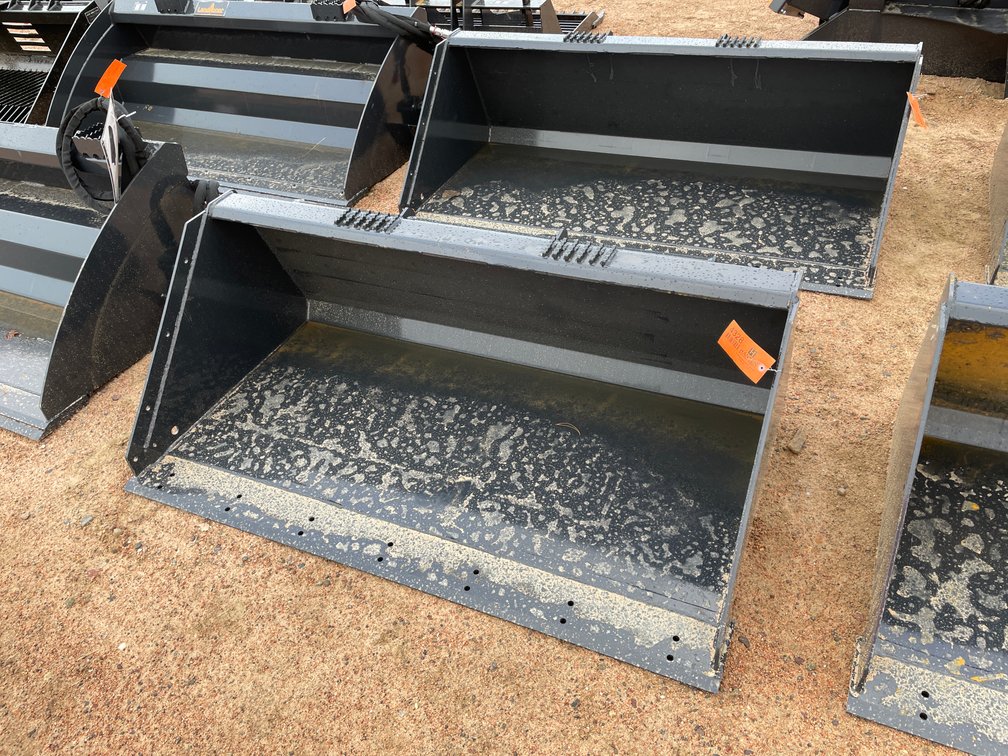 LandHonor 60" Standard Bucket Attachment