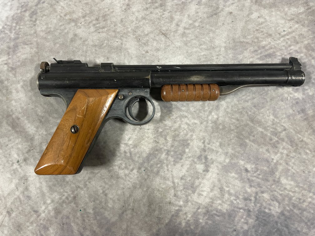 Benjamin Franklin Pellet Pistol (T7) (Neenah, WI)