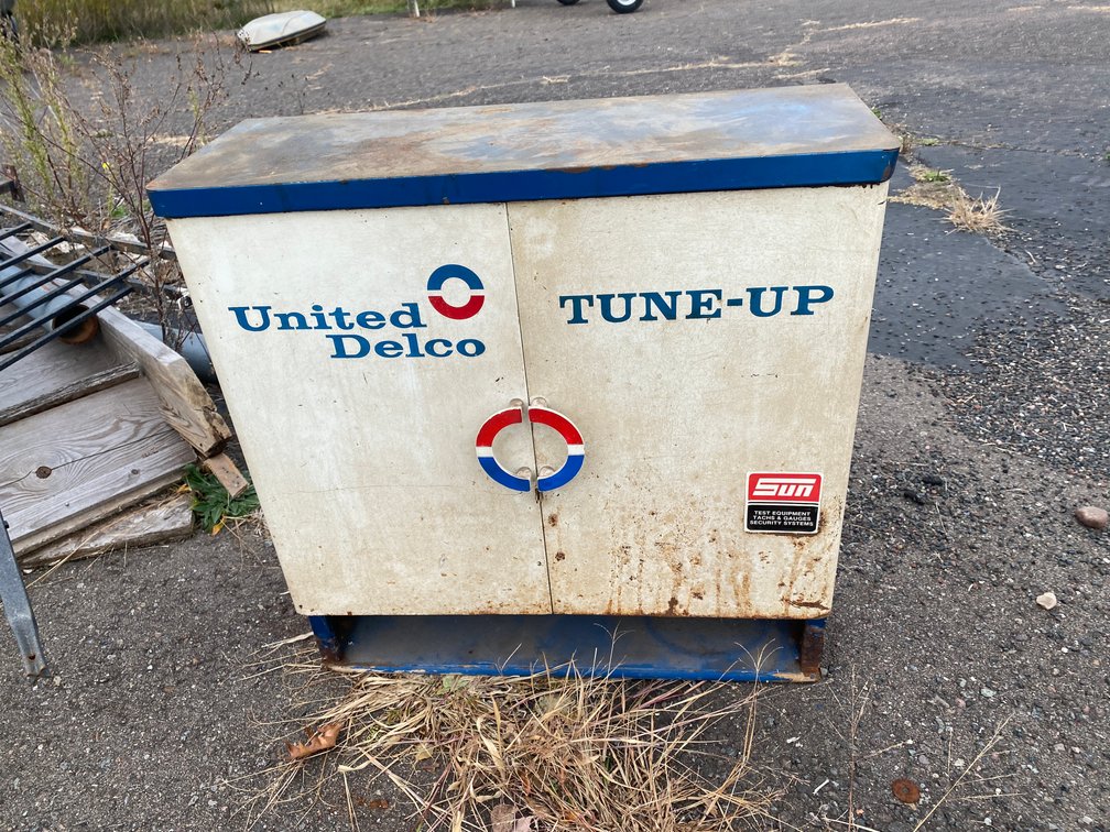 United Delco Metal Toolbox