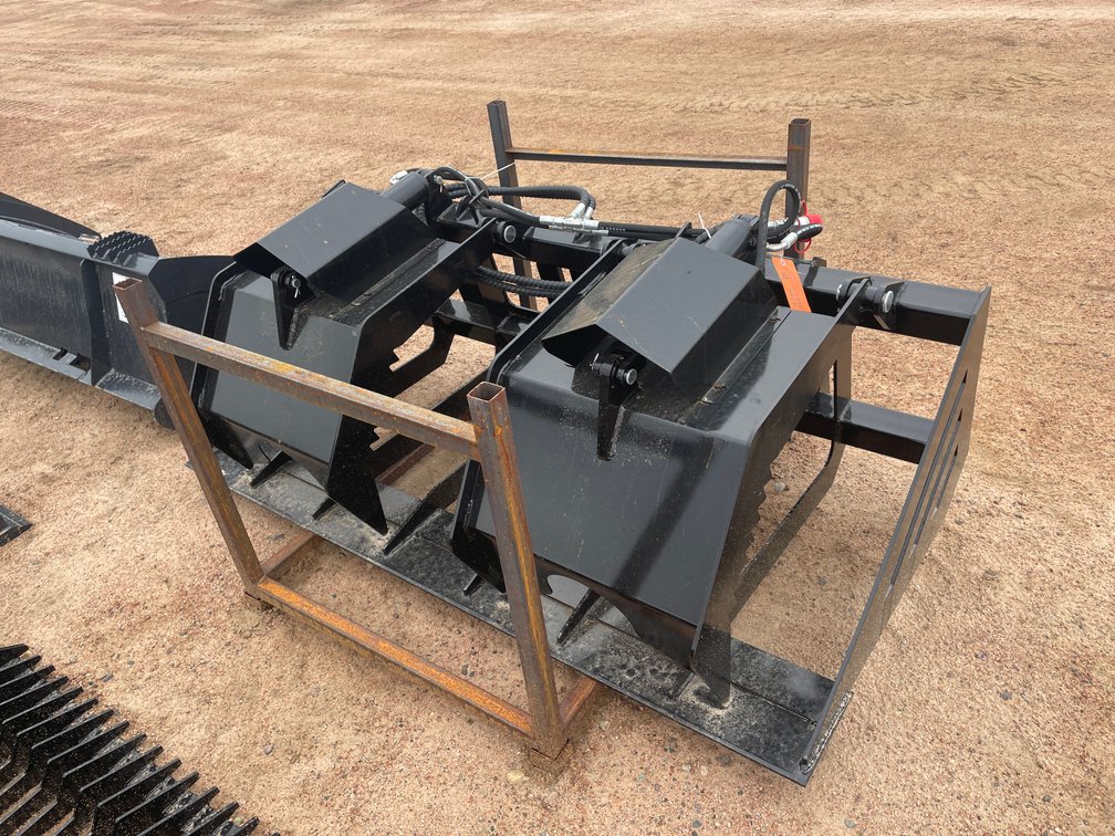 2026 Skid Steer Hollow Wood Grabber