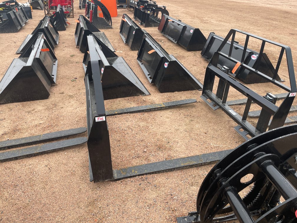 Set of Kivel 3,500lb Pallet Forks