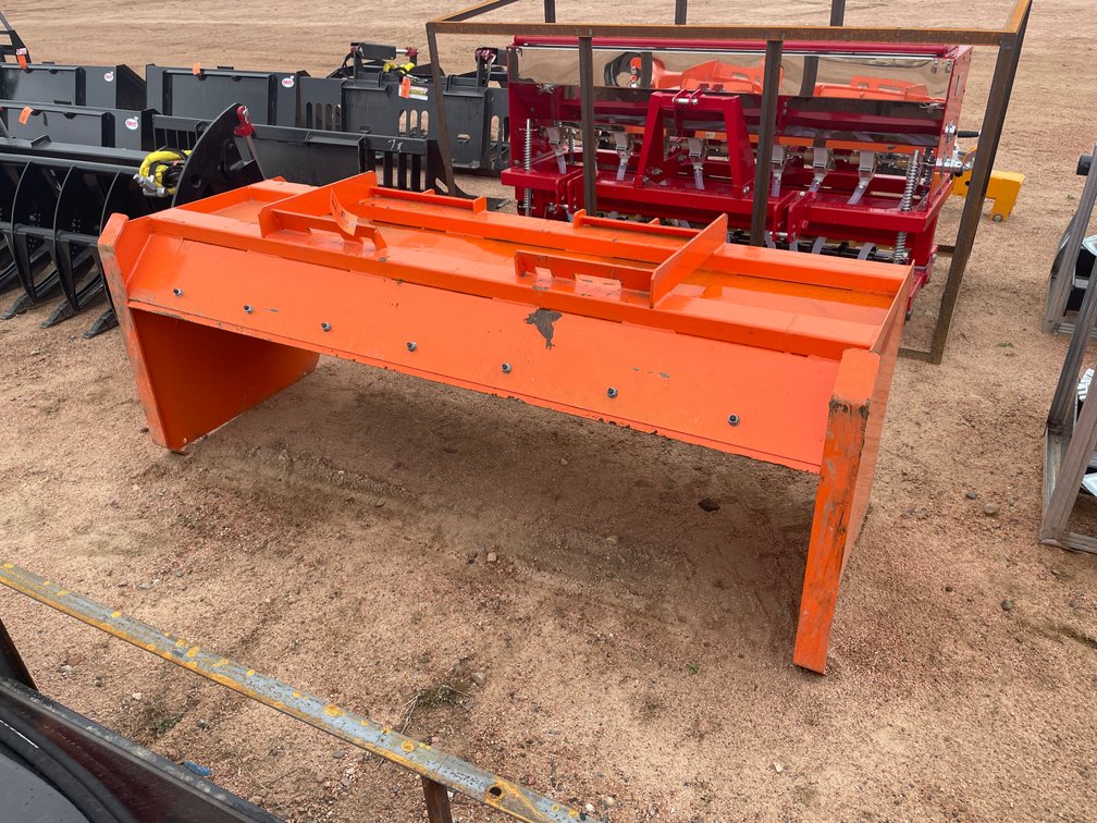 Universal Mount Snow Pusher