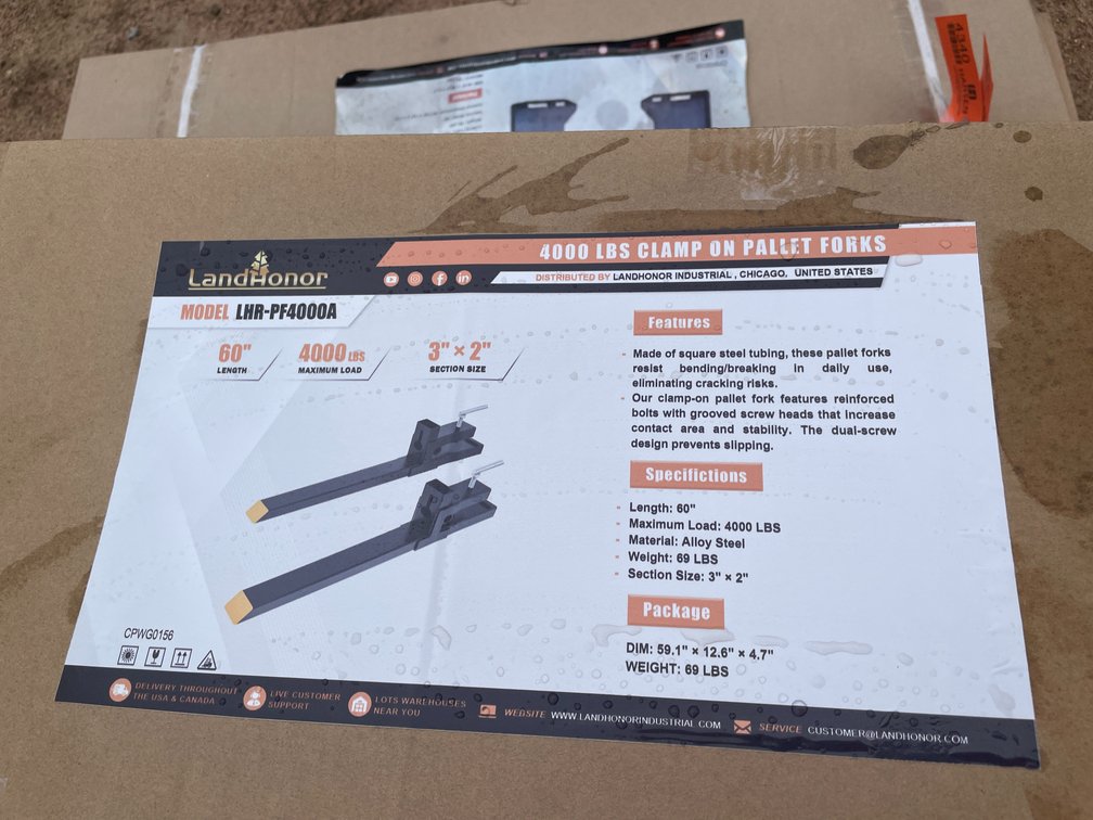LandHonor 4,000 lb Clamp-On Pallet Forks