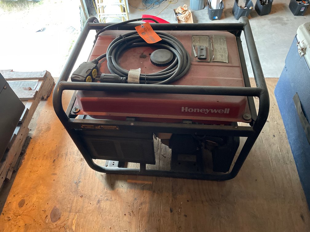Honeywell 7500 420cc Portable Generator with Extension Cord
