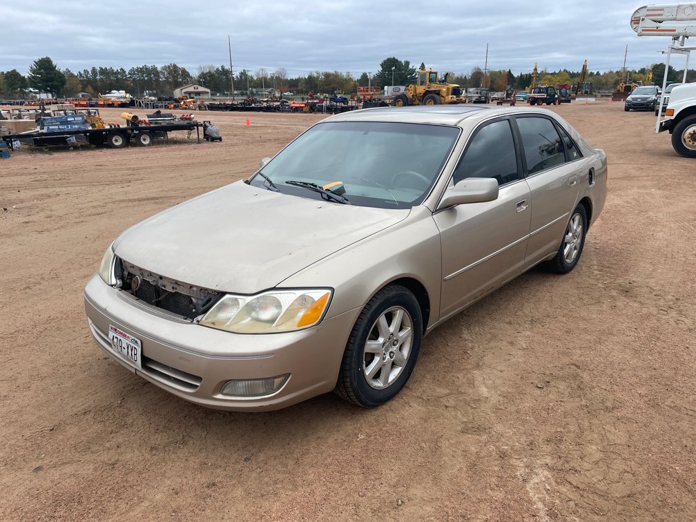 2002 Toyota Avalon Sedan (Has WI Title)