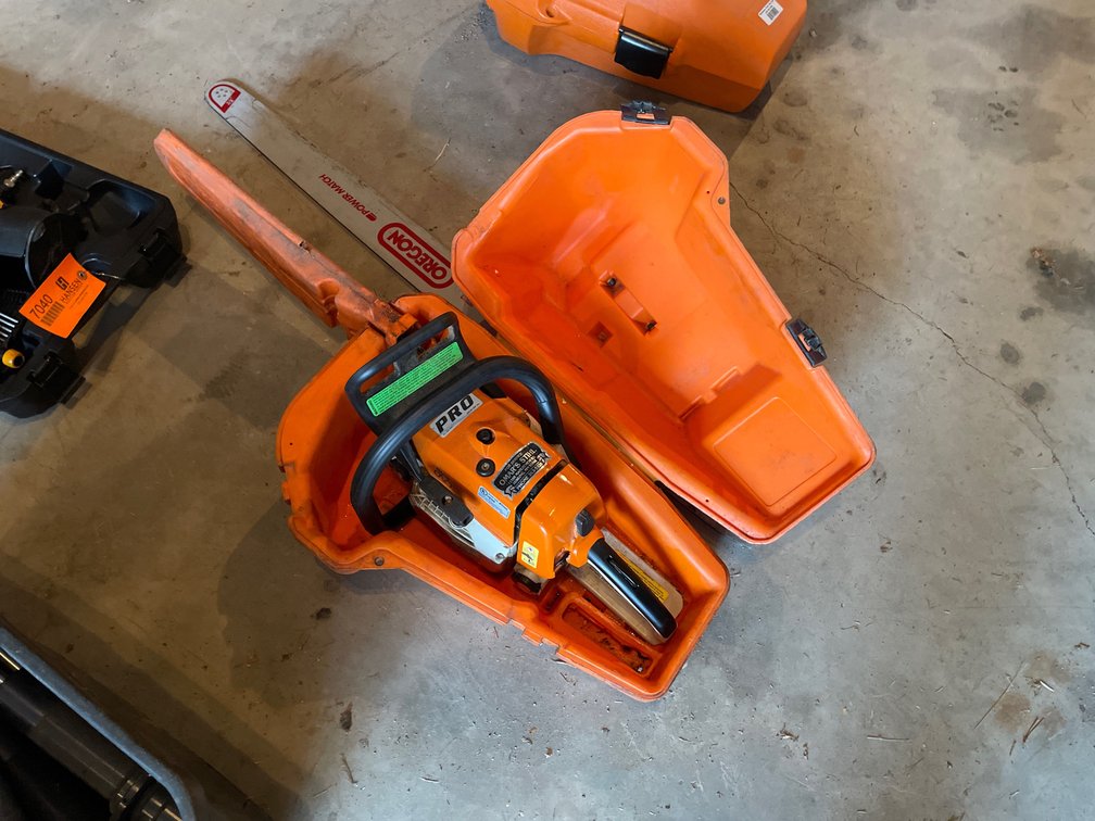 Stihl MS 260 Pro Gas Chainsaw with Oregon Guide Bar and Carrying Case