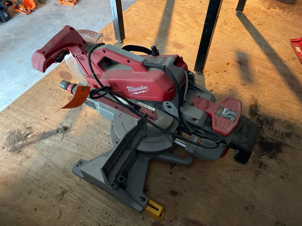 (1) Milwaukee 12" Sliding Compound Miter Saw