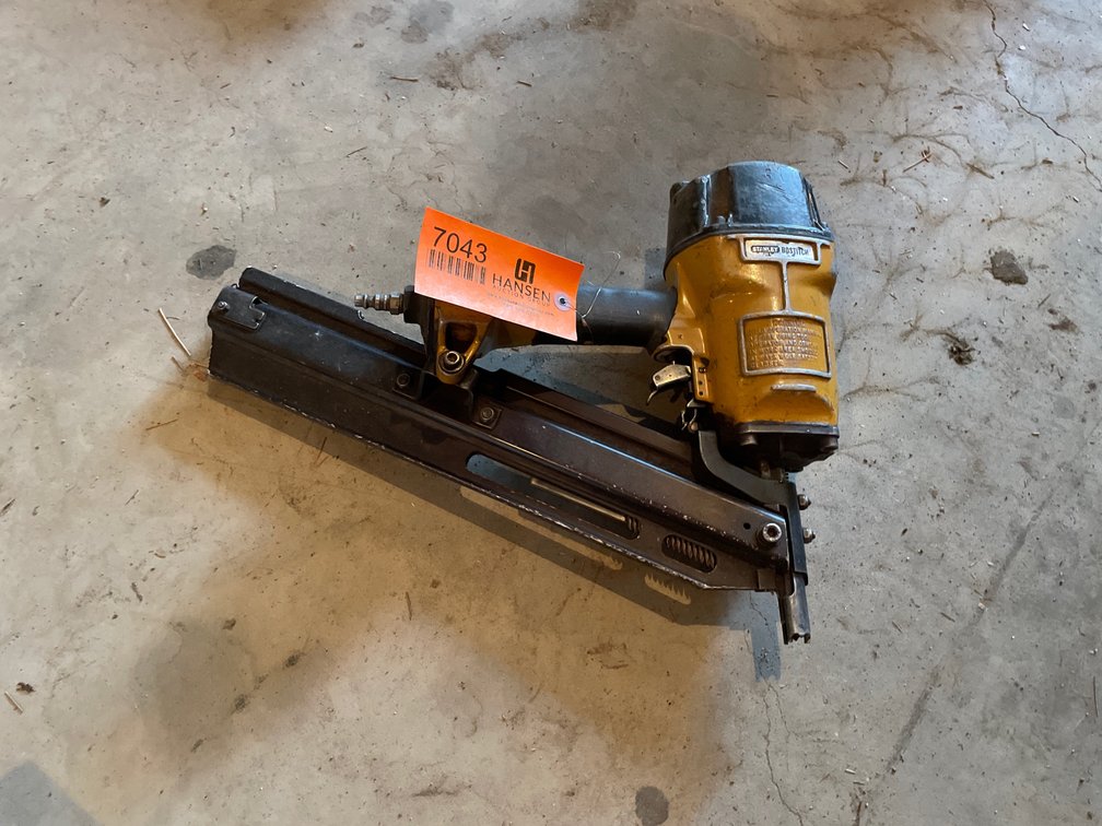 (1) Stanley Bostitch Pneumatic Framing Nailer