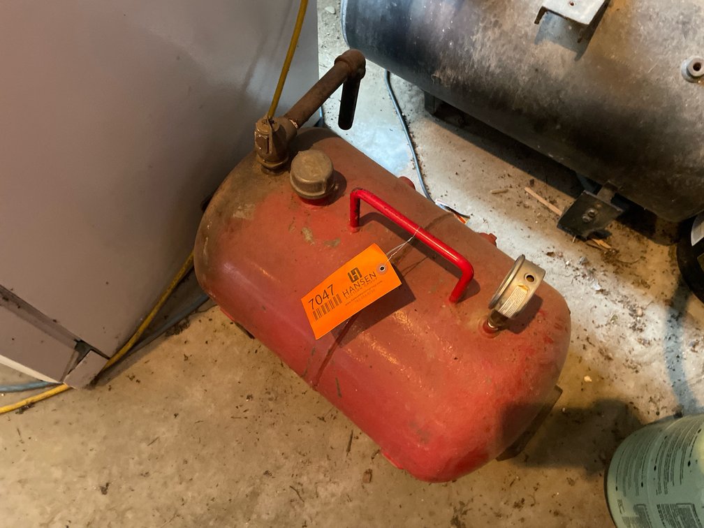 (1) Red Portable Compressed Air Tank