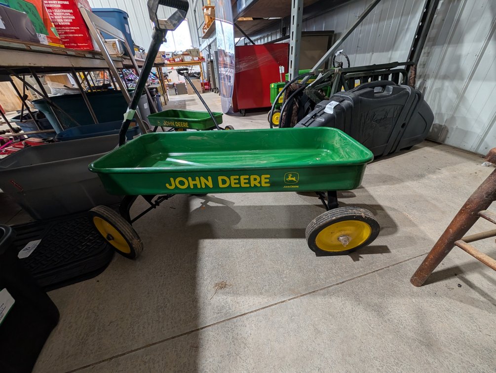 John Deere Wagon