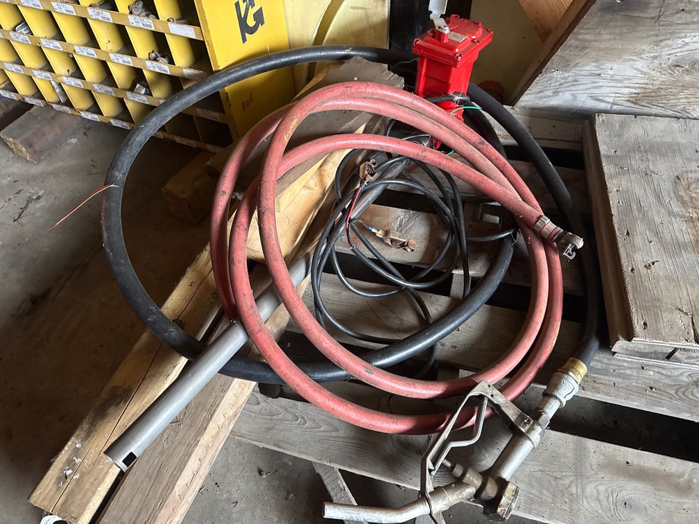 (1) Electric Fuel Transfer Pump with Hoses and Manual Nozzle