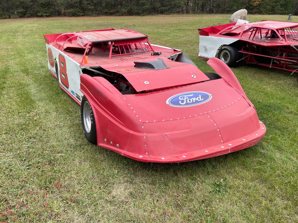 Rocket Chassis Ford Dirt Late Model Race Car Chassis and Body