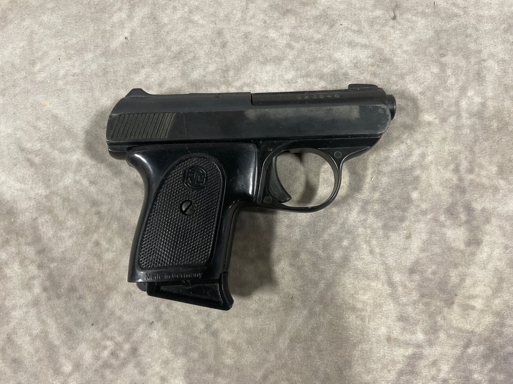 Titan RG 25 Pistol (Neenah, WI)