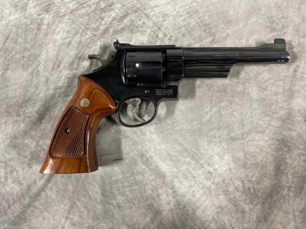 Smith & Wesson 27-5 Revolver (Neenah, WI)