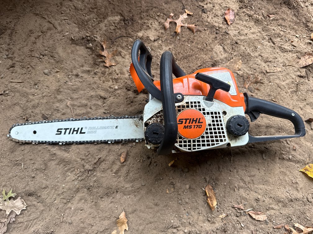 STIHL MS 170 Chainsaw with 16" Bar