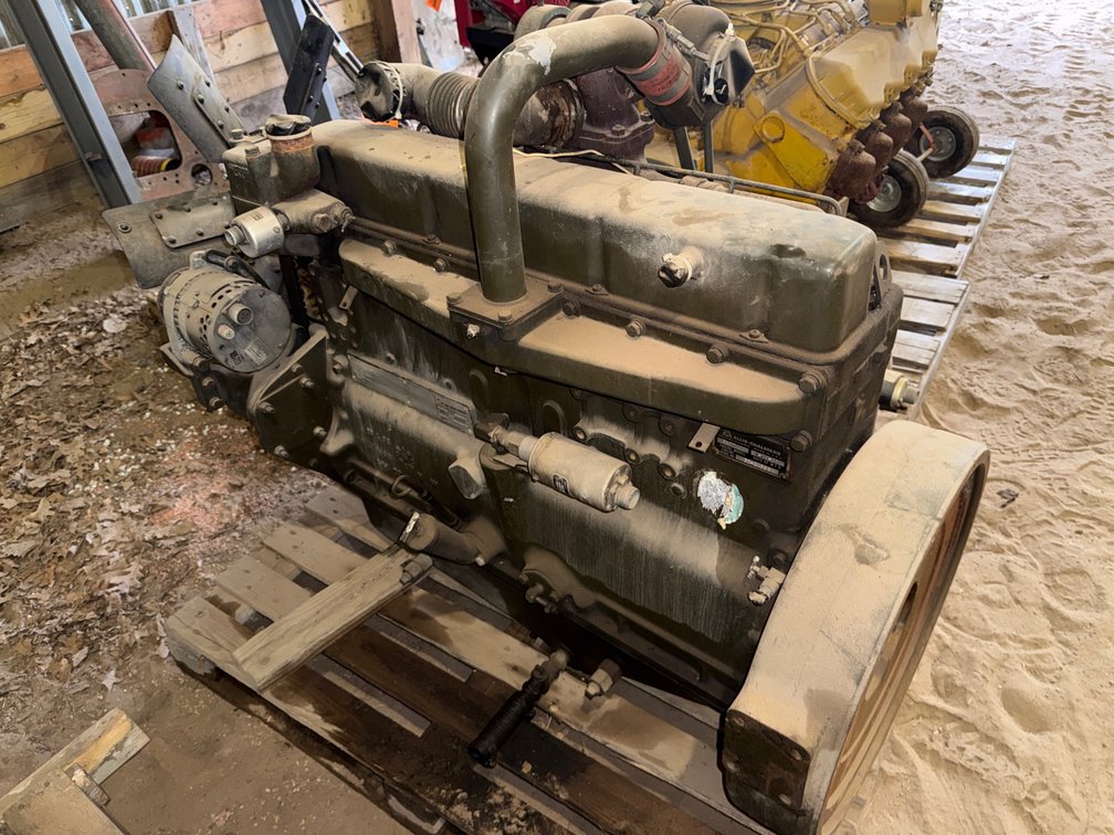 (1) Allis-Chalmers Model 3500 Turbocharged Diesel Engine