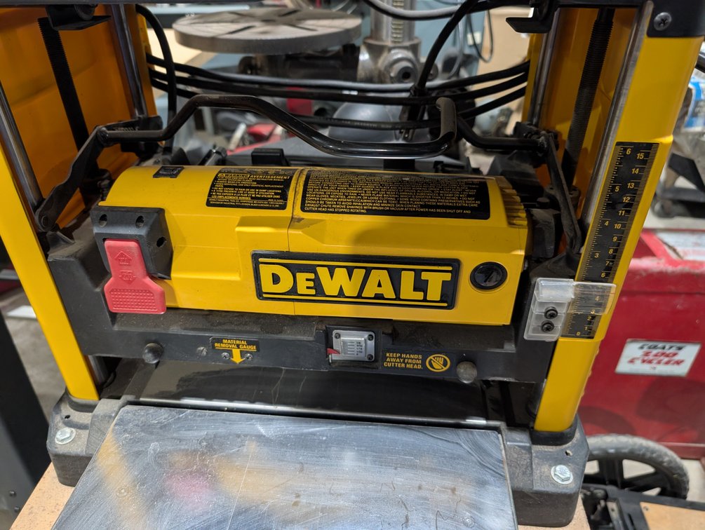 DeWalt DW733 Planer