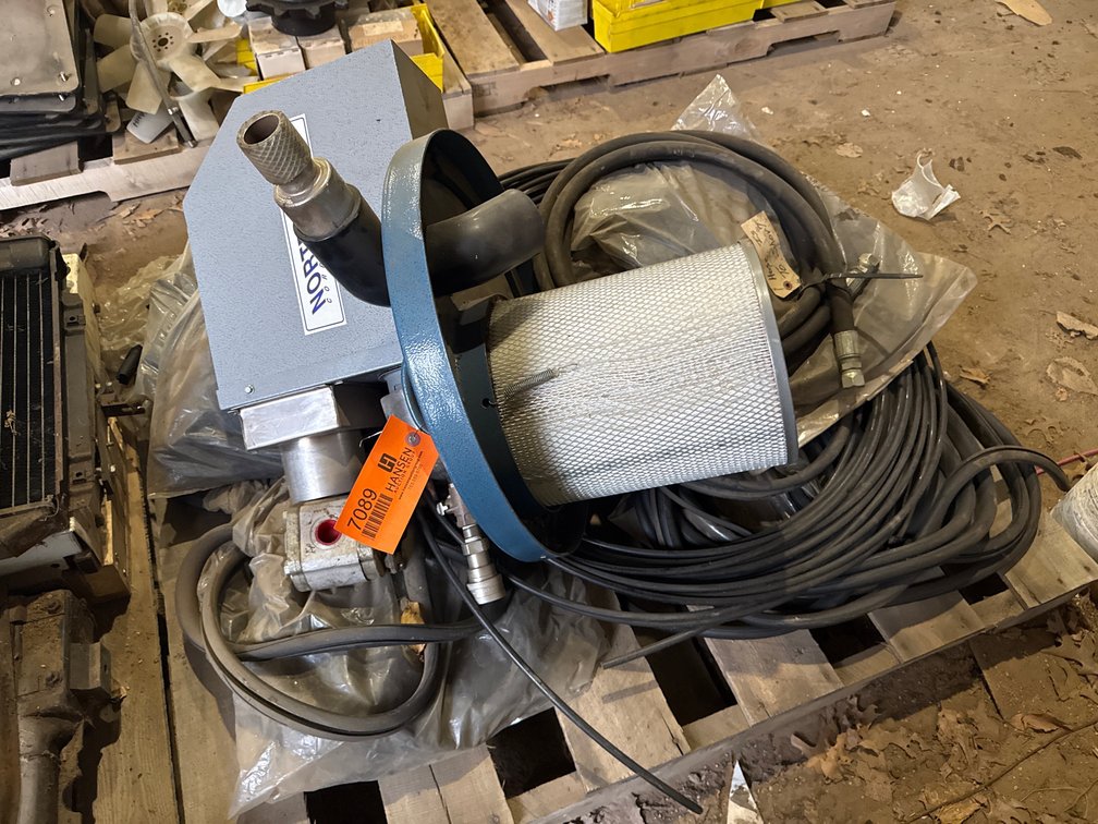 Nortech Corp Pneumatic Industrial Vacuum Unit with Filter and Hoses
