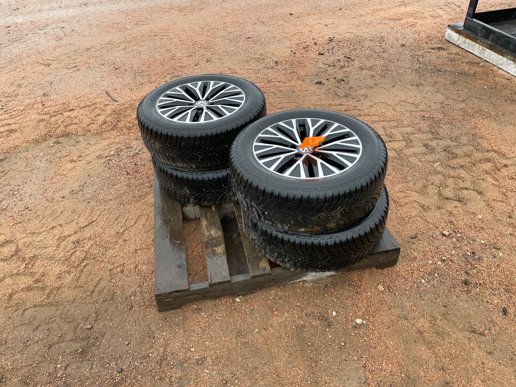 Set of (4) Tires on Rim