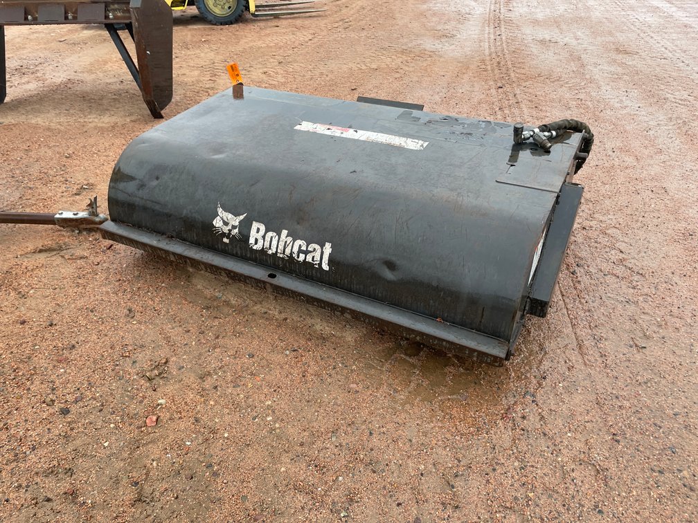 2003 Universal Mount 72" Bobcat Sweeper