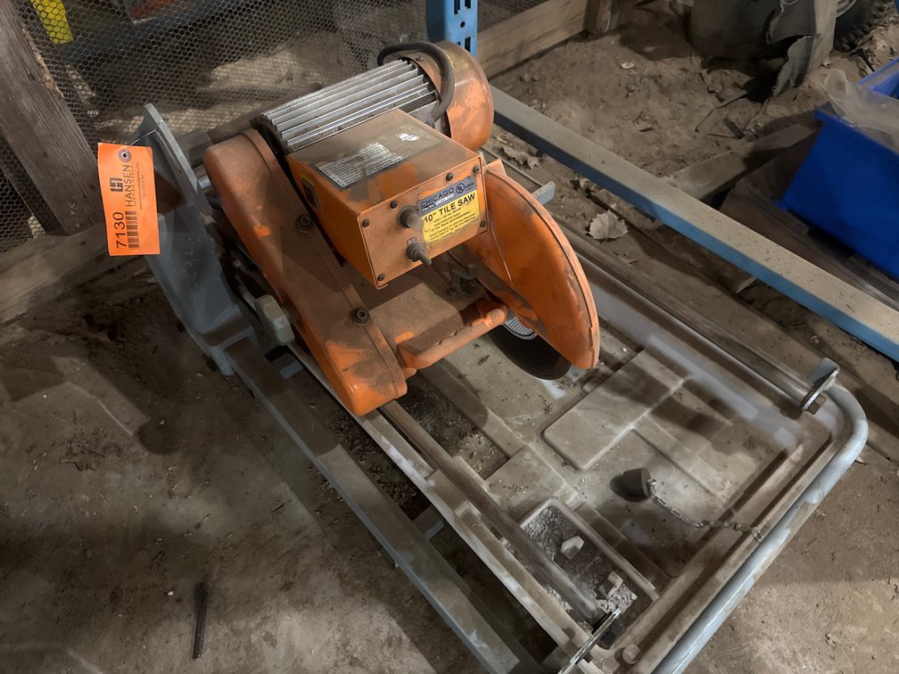 (1) Chicago Electric Power Tools 10" Tile Saw